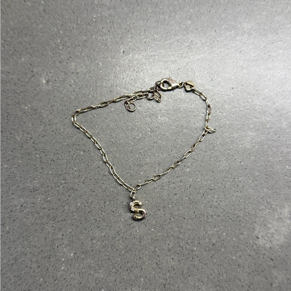 Kendra Scott “S” Bracelet Gold